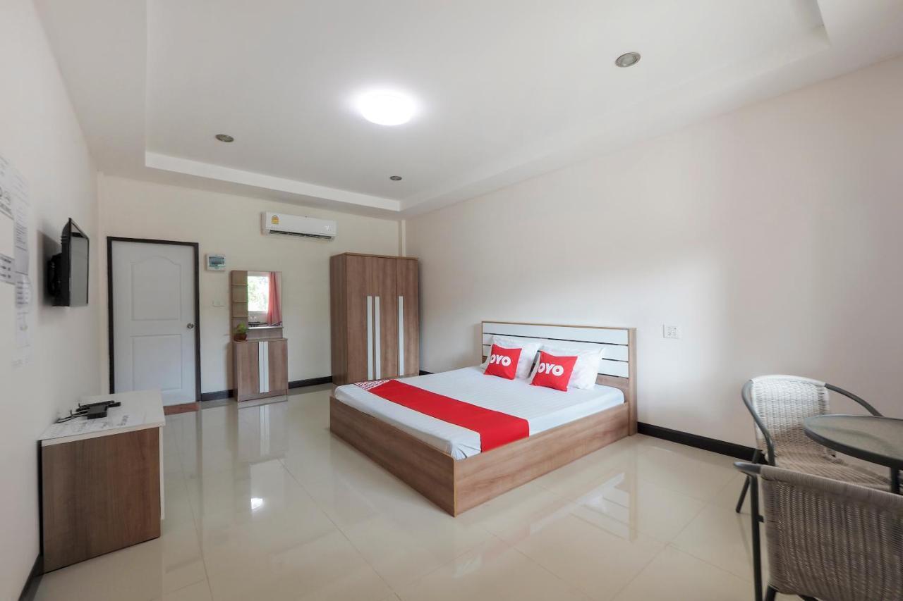 Oyo 75339 Full Frame Resort Kanchanaburi Buitenkant foto