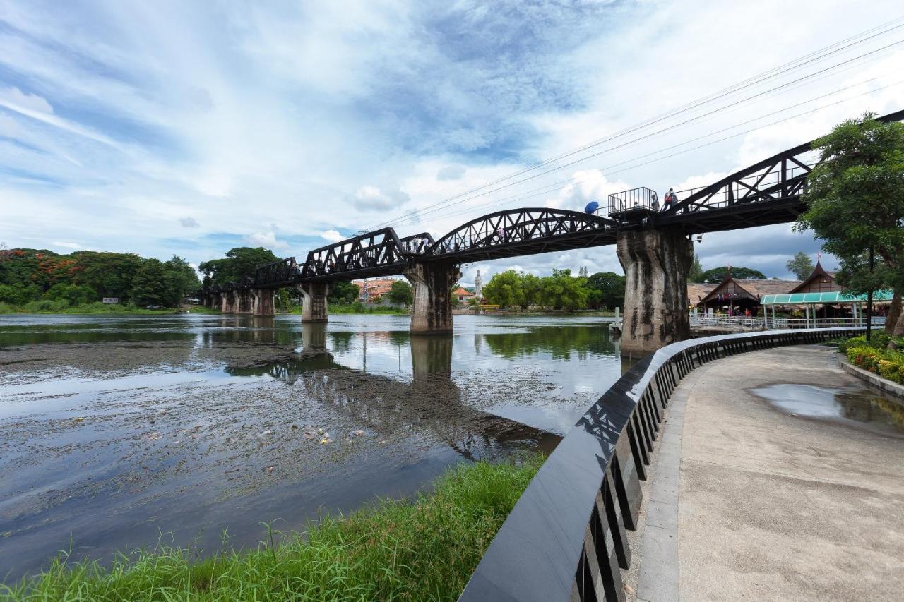 Oyo 75339 Full Frame Resort Kanchanaburi Buitenkant foto